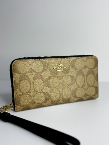 Coach Long Wallet