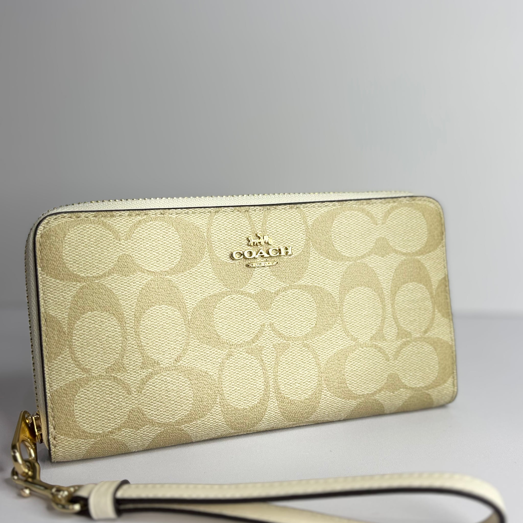 Coach Long Wallet