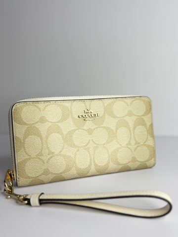 Coach Long Wallet