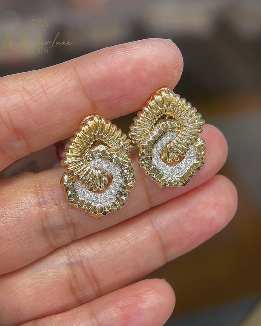 HK Setting Diamond Earrings 18k Gold